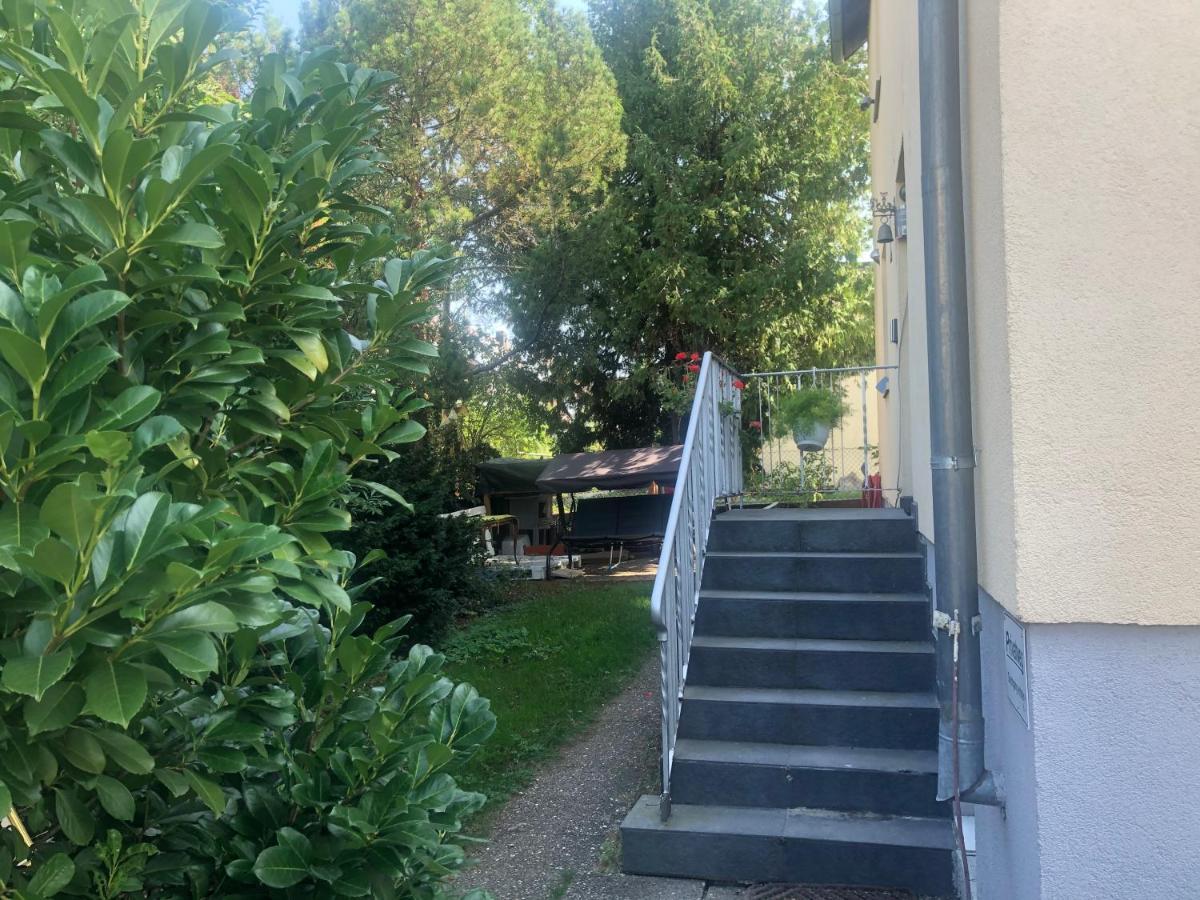 Pension Mit Herz Und Garten Ditzingen Exterior photo